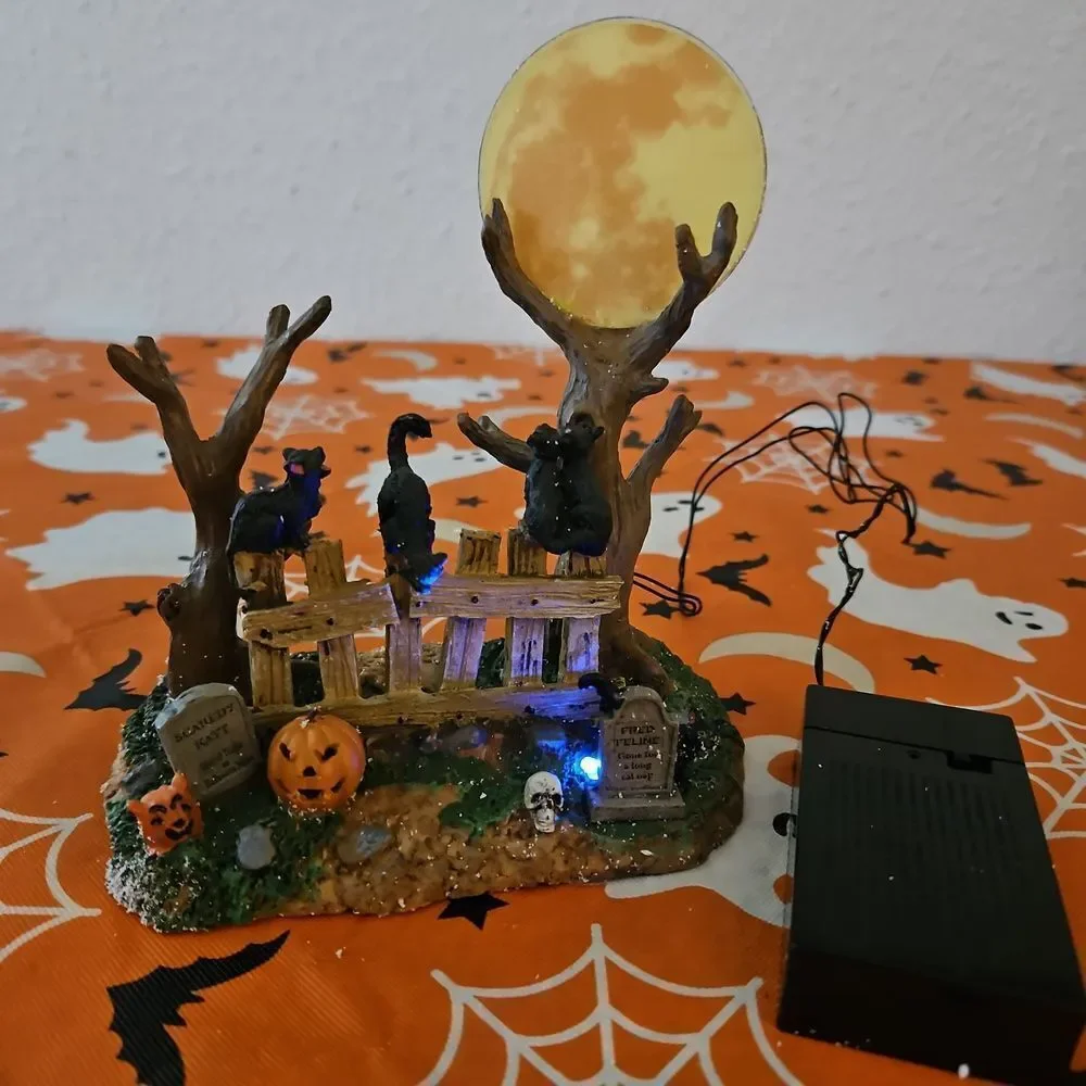 Lemax Spooky Town Happy Howl-o-ween Table Accent